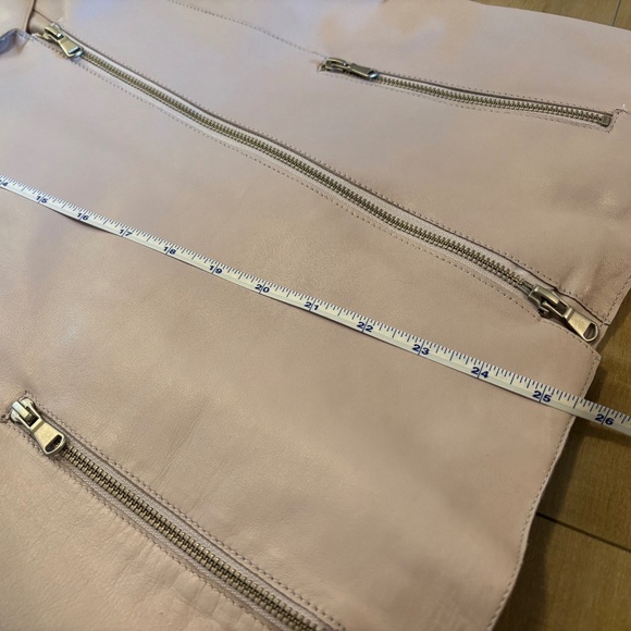 Danier Lilac Leather Jacket - Picture 4 of 5